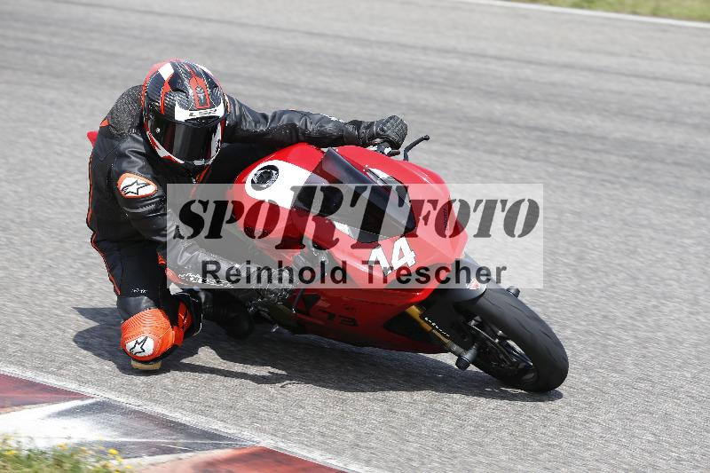 /27 12.06.2025 Ducati Schweiz Trackday Warmup  ADR/gelb-jeaune/14